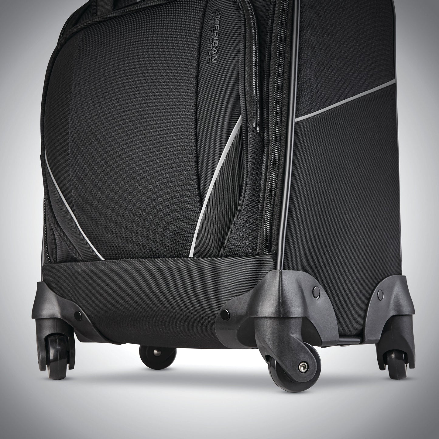 American Tourister Zoom Turbo Underseater Spinner Luggage